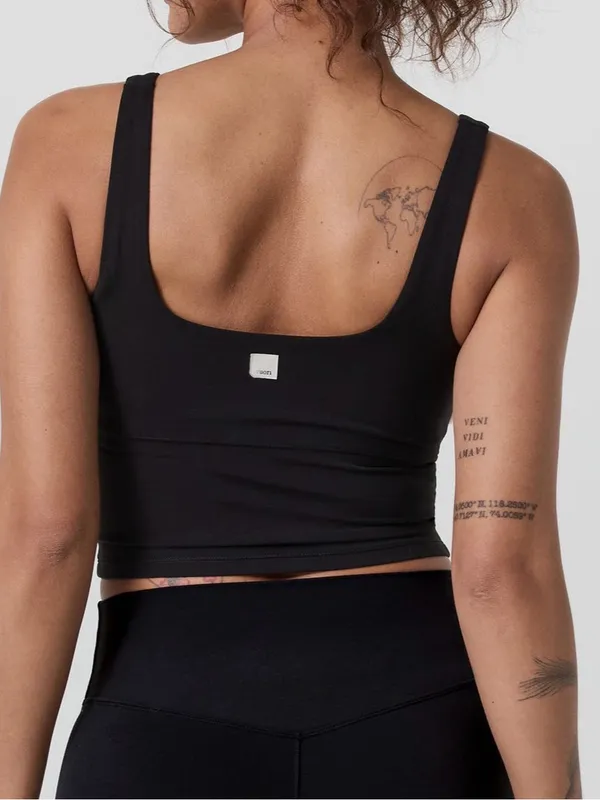 Vuori AllTheForm Support Tank - Image 2