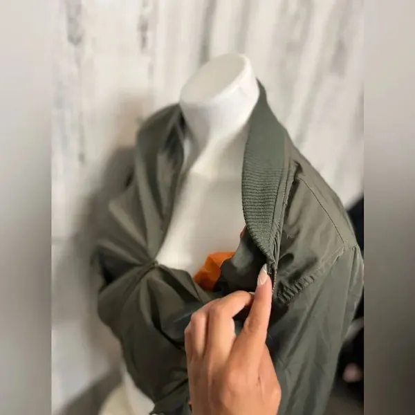 Green jacket  - Image 5