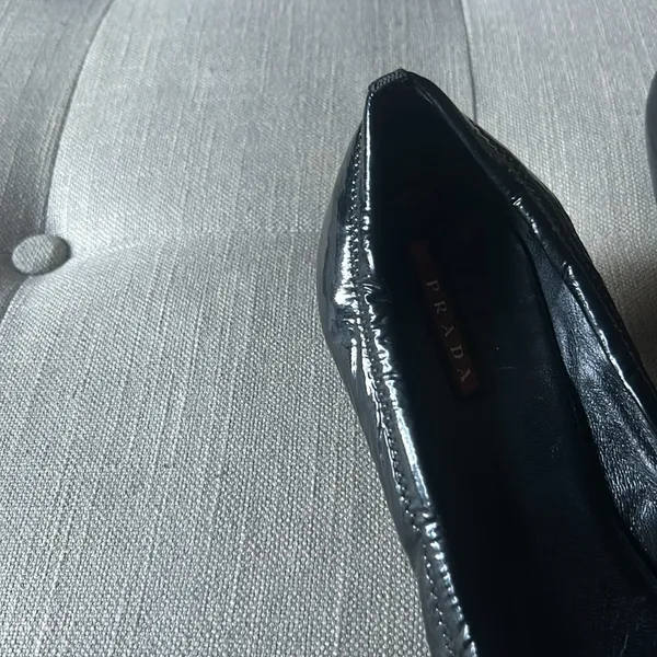NEW‎ PRADA Black Patent Leather Ballet Pumps Size 39 - Image 5