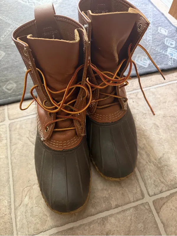 L.L. Bean Two-Tone Brown Leather and Dark Brown Women’s 8”Boots - Image 2