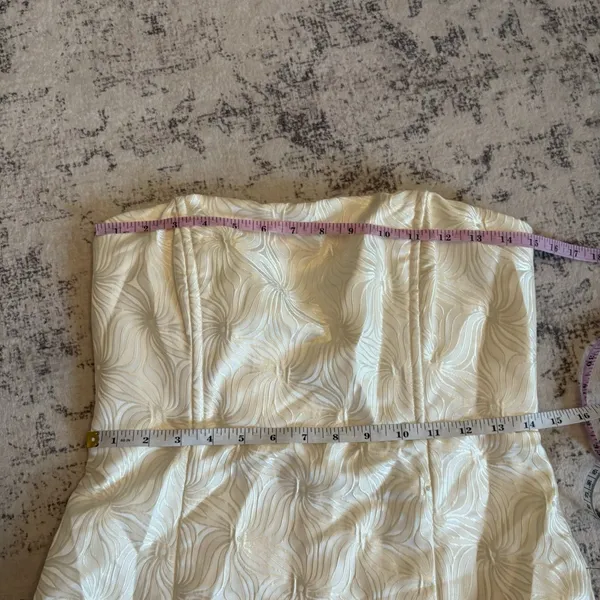 Lulus Enchanting Bombshell Cream Floral Jacquard Strapless Mini Dress Medium NWT - Image 6