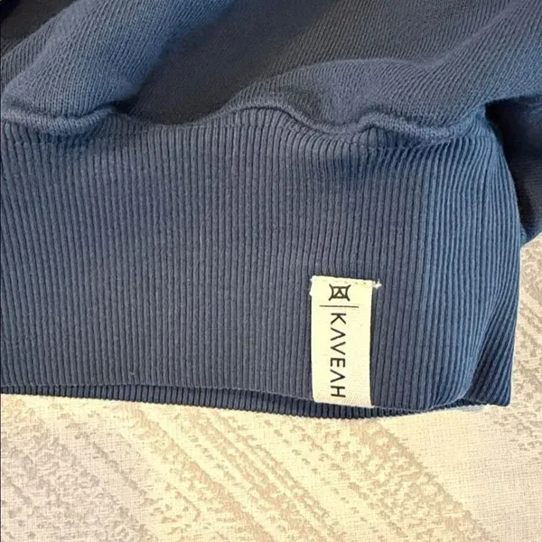 Kaveah Ombré Blue (Navy Tone) Oversized Fleece Sweatshirt – Junior M (10/12) NWT - Image 3