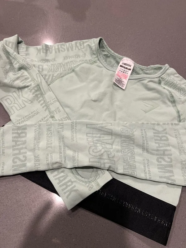 Gymshark mint long sleeve shirt - Image 11
