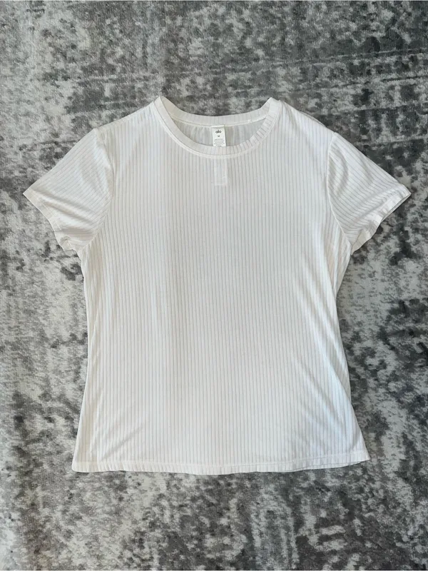 Alo Yoga Ribbed Sea Coast Short Sleeve T-Shirt - Image 3