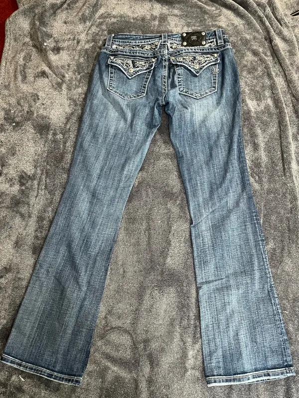 Miss Me Women Size 30 Bootcut Jeans Embellished Back Pockets Thick Stitch Medium Wash - Image 4