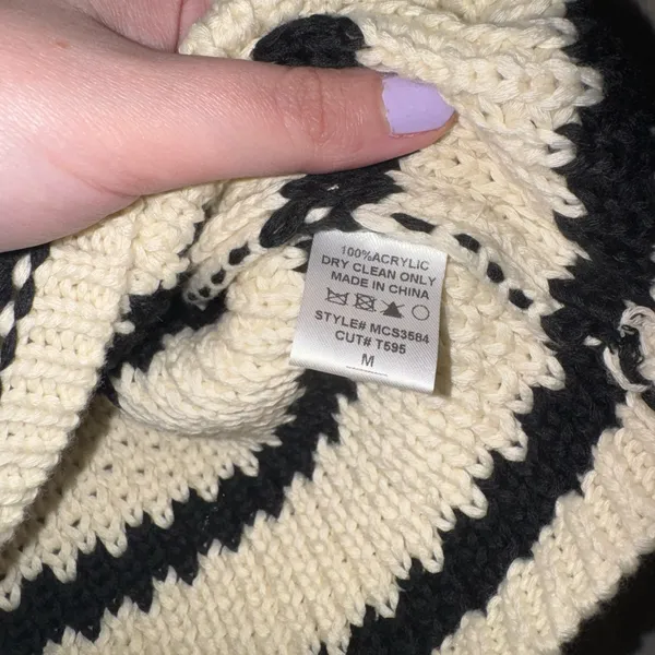 LA MIEL Beige and Black Knit Vest - Image 3