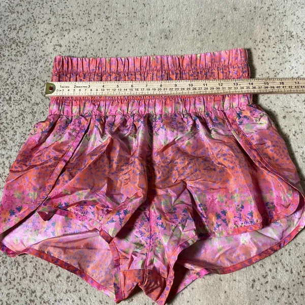 Natural Life Floral Smocked Running Shorts Womens‎ M Pink Orange Iridescent - Image 3