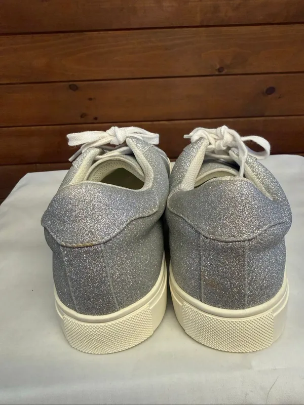 Isaac Mizrahi Live! Silver Glitter Lace-Up Sneakers Womans Sz 7 NWOB - Image 3