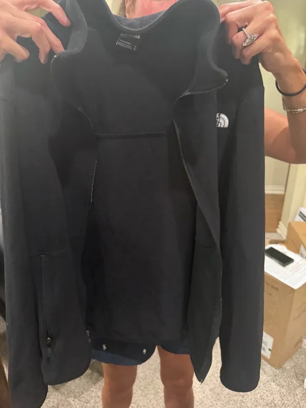 Black North face jacket - Image 3