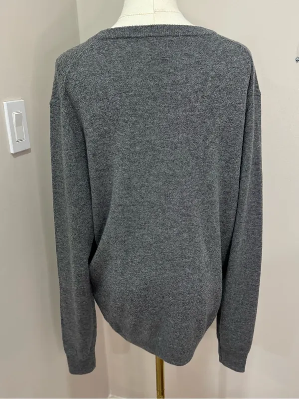 Grey 100% cashmere sweater by J Crew Large - Image 4