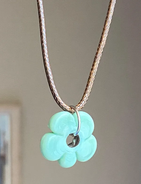 Handmade artisan chunky flower glass bead simple cute fairy boho cottage necklace💐 - Image 3