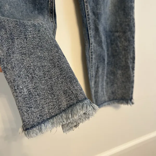 Wrangler Distressed Acid Wash Raw Hem Blue Jeans Pants Women's 30 Cotton Blend‎ - Image 3