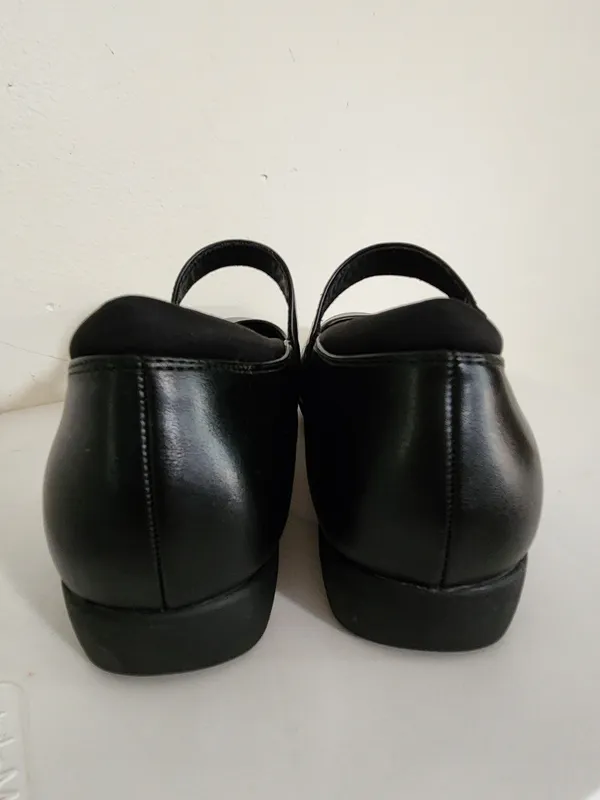 Dream Paris Black Mary Jane Flats Size 11 - Image 4