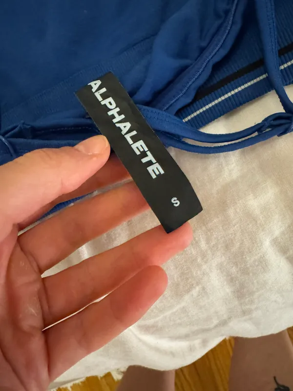 Alphalete Strappy Sports Bra - Image 7