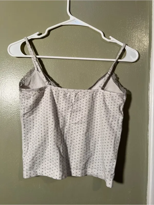 Brandy Melville Women's One Size Camisole Tank Top White Gray Heart Pattern Lace - Image 4