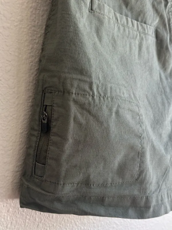 Vuori Green Shorts - Image 4