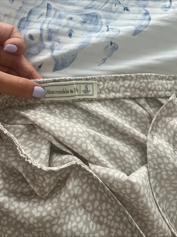 Abercrombie & Fitch Cream Printed Pencil Skirt - Image 3