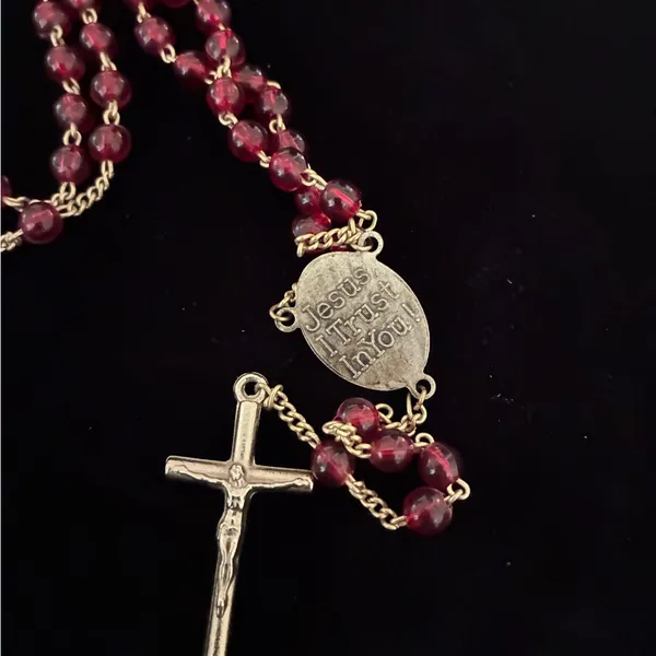 Prayer Beads Red - Image 2