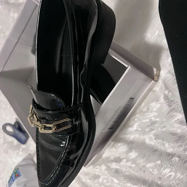 Zara Women’s Patent Chain Loafer Shoes Black Size 38 - Image 6
