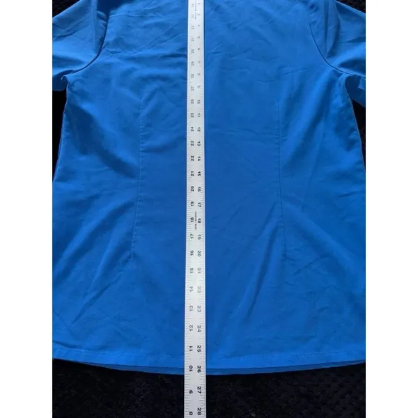 FIGS Women's‎ Technical Collection Scrub Top Blue Short Sleeve Pocket Sz M - Image 7