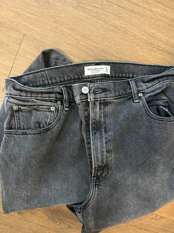 Abercrombie Jeans Ultra High Rise 90s Slim Straight Jean - Image 7