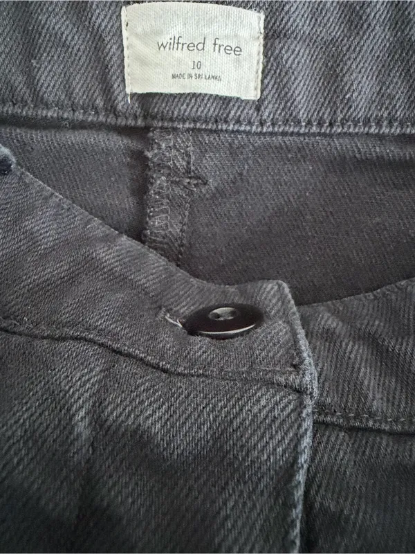 Aritzia Wilfred Free Modern Cargo Pants Size 10 Black High Rise Utility - Image 5