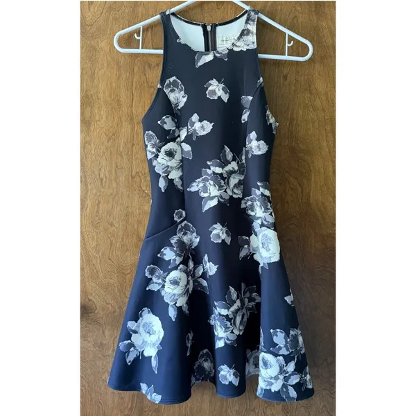 Abercrombie & Fitch Sz XS Larissa Skater Fit Flare Black Floral Dress Whimsygoth - Image 2