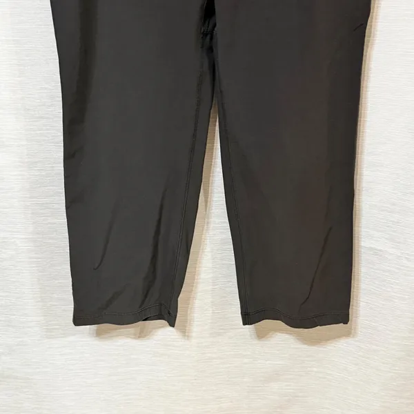 Lululemon Keep Moving Pant 7/8 High Rise Black W5CUYS Size 6 Pleated Tapered - Image 3