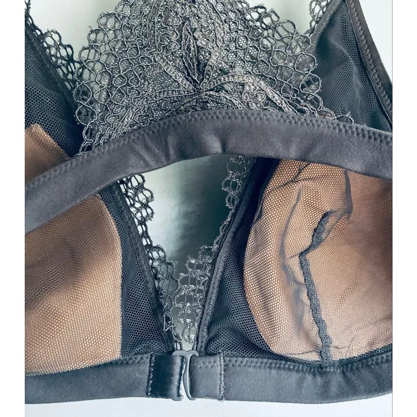 Victoria's Secret Triangle Bralette Gray Lace Floral Lined Front Closure Large - Image 8