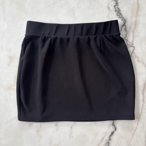 Black Mini Skirt Side Slit High Waisted Elastic Waist Bodycon Fit Size Small - Image 2