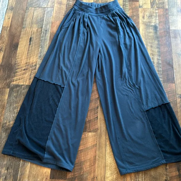 XS $98 Free People Movement Rava Wide Leg Terry Contrast Lounge Pant - Image 2