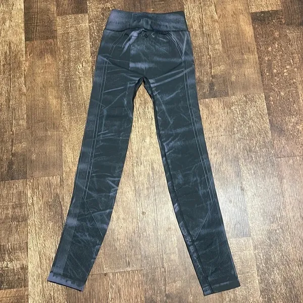 Lululemon tie dye acid wash seamless leggings - Image 2