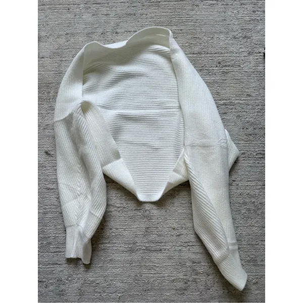 Lightweight White Cropped Bolero Cardigan - Image 3