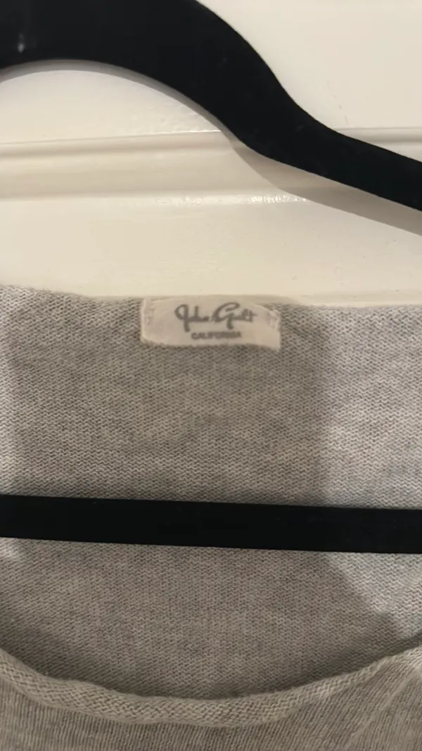 Cropped Brandy Melville Sweater Grey - Image 3