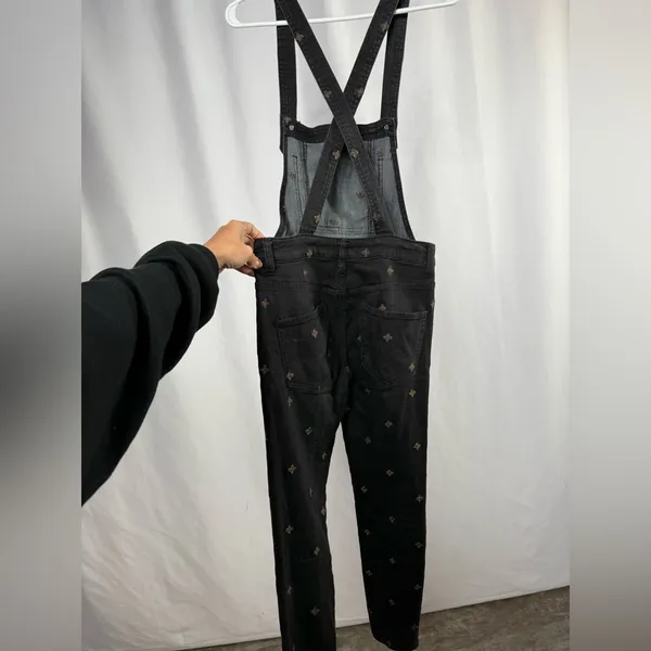 Free People Embroidered Star Skinny Overalls‎ in Washed Black Gold Size 25 - Image 5