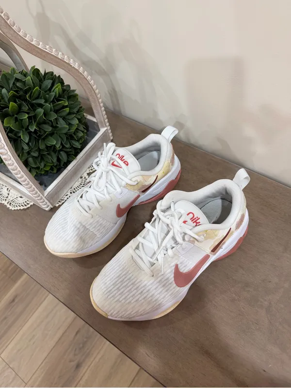 Nike White Sneakers with Coral Swoosh - Image 9