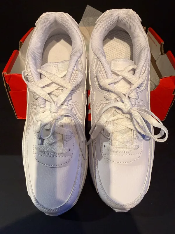 Nike Air Max 90 size 7.5W/6Y - Image 3