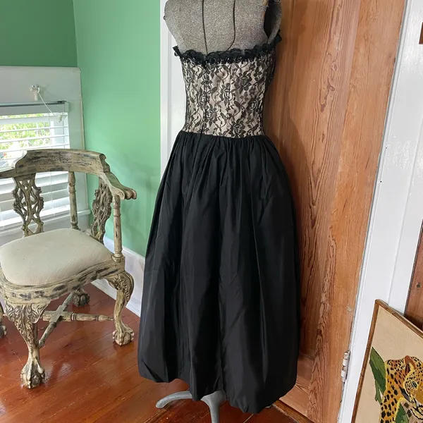 Vntg Gunne Sax Lace Corset Style Sweetheart Ruffled Strapless Gown 11/Modern 6 - Image 10