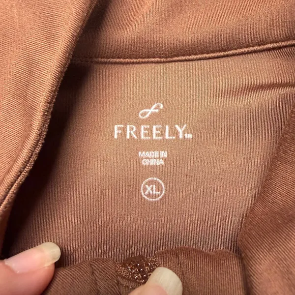 Freely Jacket Women's XL Brown Full Zip Mock Neck Zipper Pockets Thumb Holes - Image 5