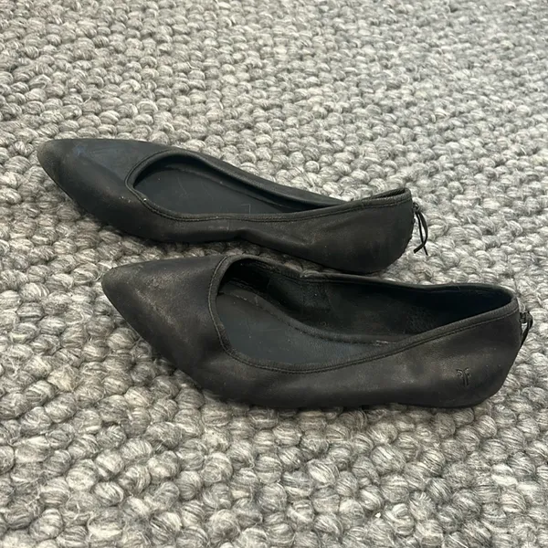 Frye Regina Ballet Flats Black Leather Pointed Toe Size 8 - Image 2