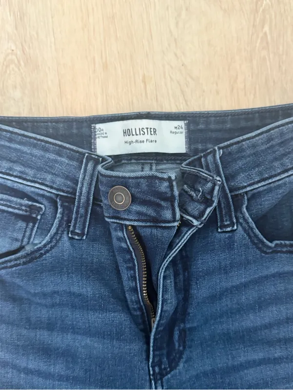 Hollister High-Rise Flare Jeans Women’s 00R W24 Dark Wash Distressed Y2K - Image 2