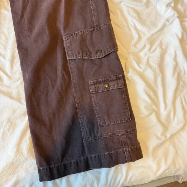 BDG brown cargo jeans - Image 4