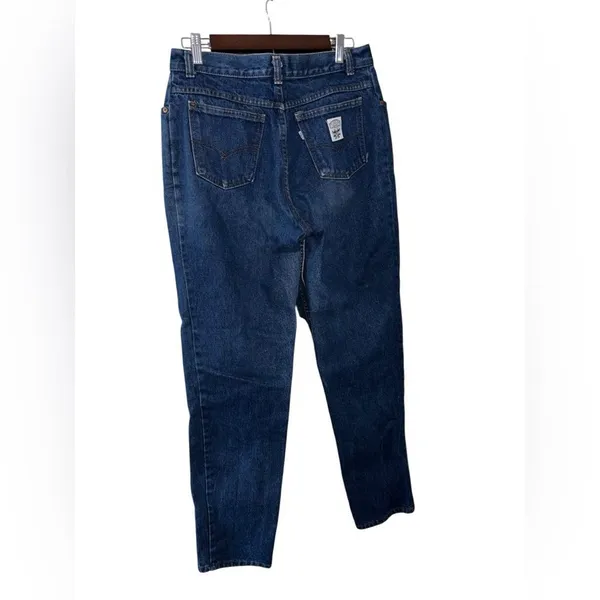 Vintage Women’s Levi’s Jeans Size 16 - Image 2