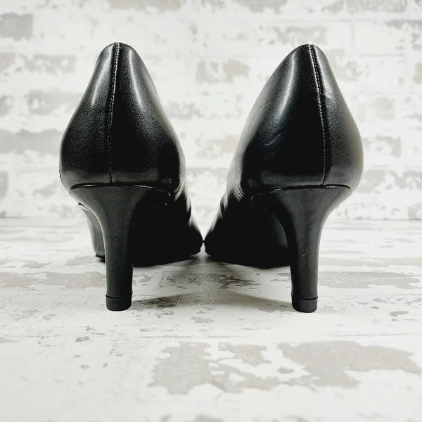 easy street Black Pointed-Toe Kitten Heel Pumps - Image 7
