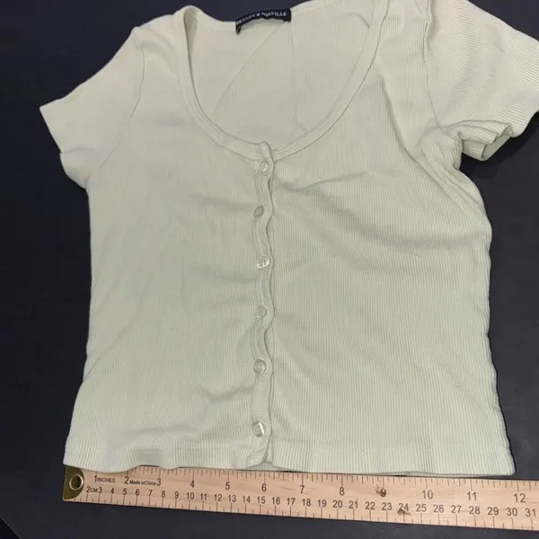Brandi Melville Green Minimalist Full Button Cotton Crop Short Sleeve‎ Top 0 - Image 11