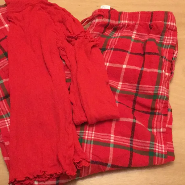 Womens 2Pc plaid pj top & pants set Red Size Small/Medium - Image 5
