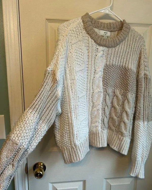Aerie Neutral Chunky Sweater - Medium - Image 2
