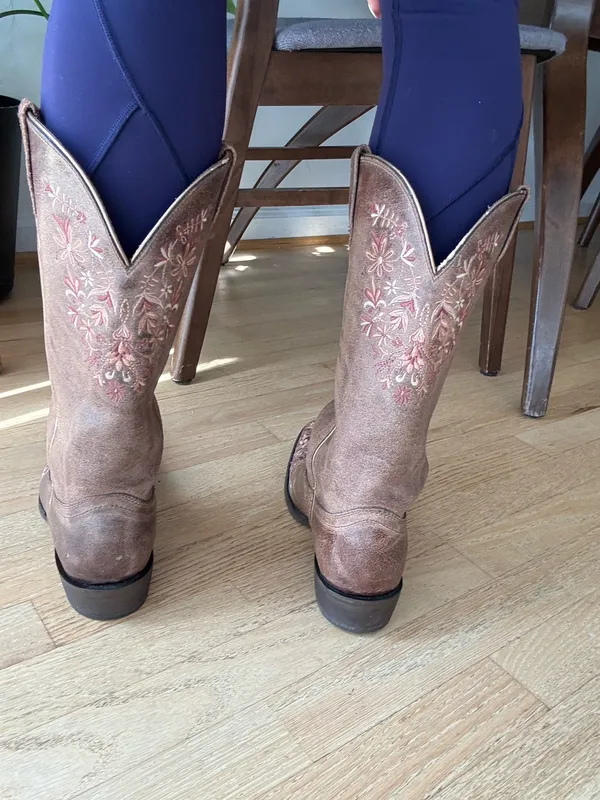 Ariat Boots Women’s Western - Image 20