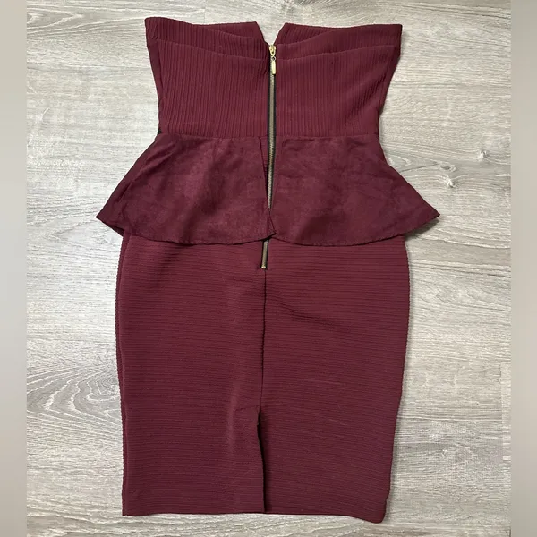•Venus• Burgundy Peplum Dress - Image 4