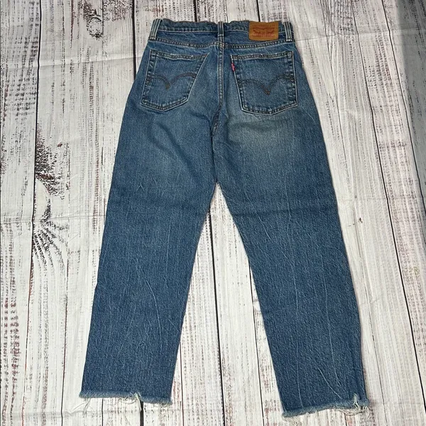 Levi Strauss & CO Woman’s Jeans - Image 2